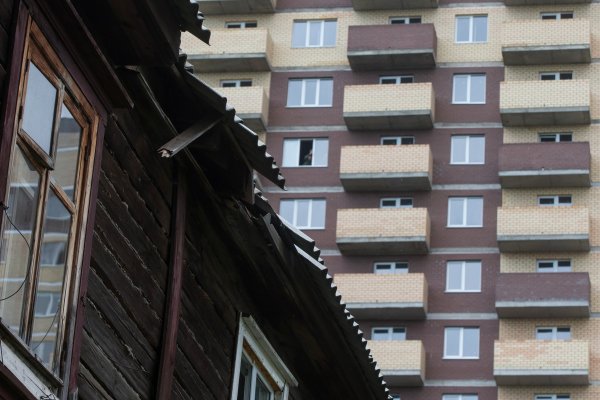 Правительство поможет ускорить переселение граждан из аварийного жилья